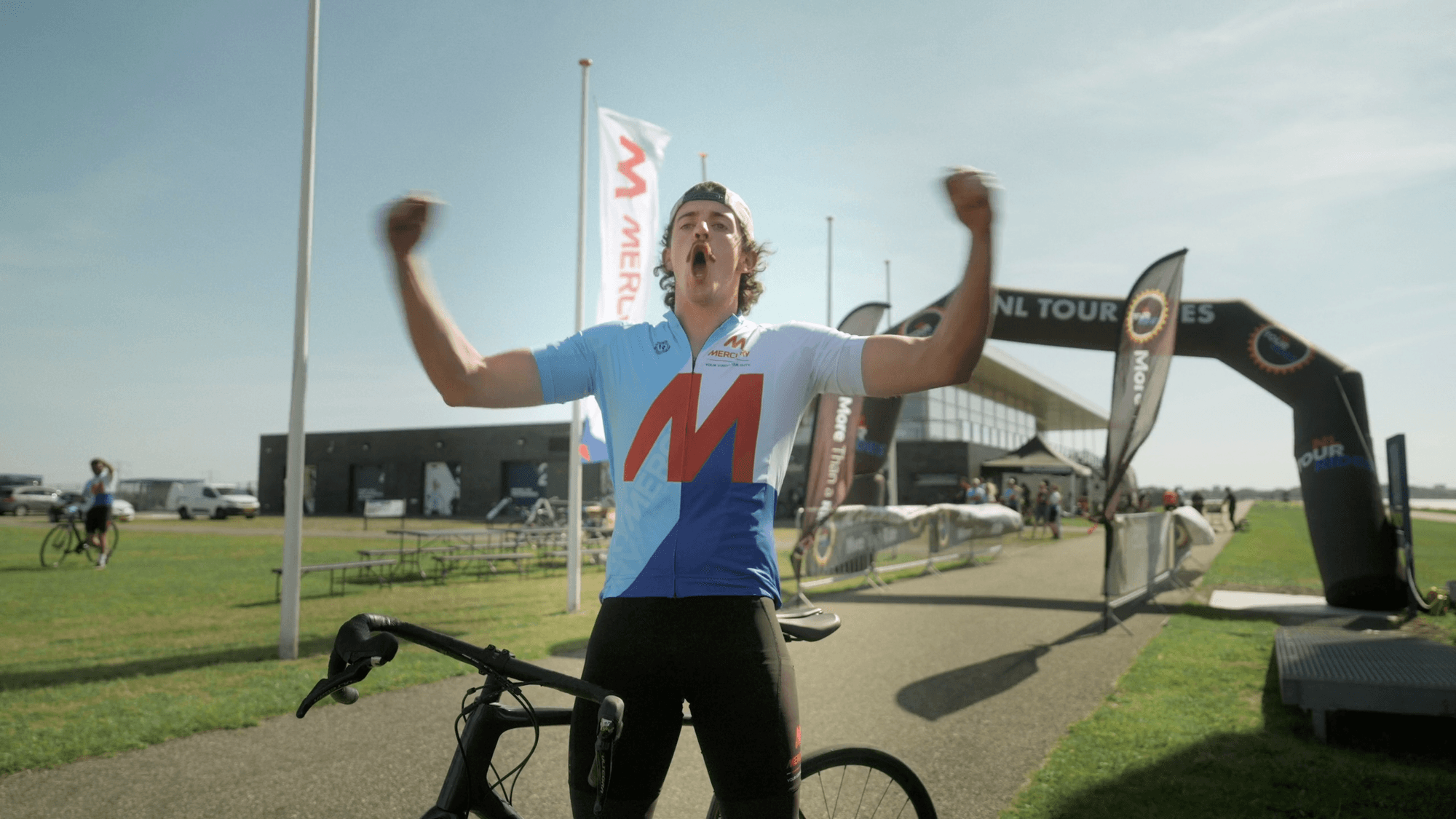 Mercury 'Cycling in Rotterdam'